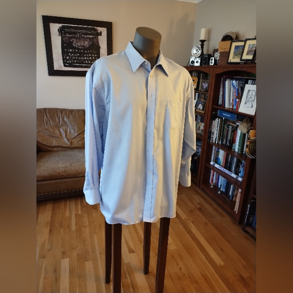 Joseph Abboud Light Blue Herringbone Noniron Dress Shirt Size 19.